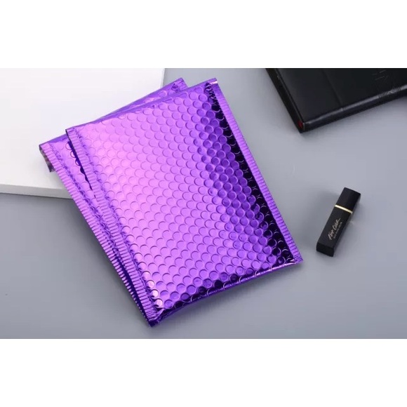 Metallic bubble mailer for cosmetics Jewelry etc - Picture 2 of 5